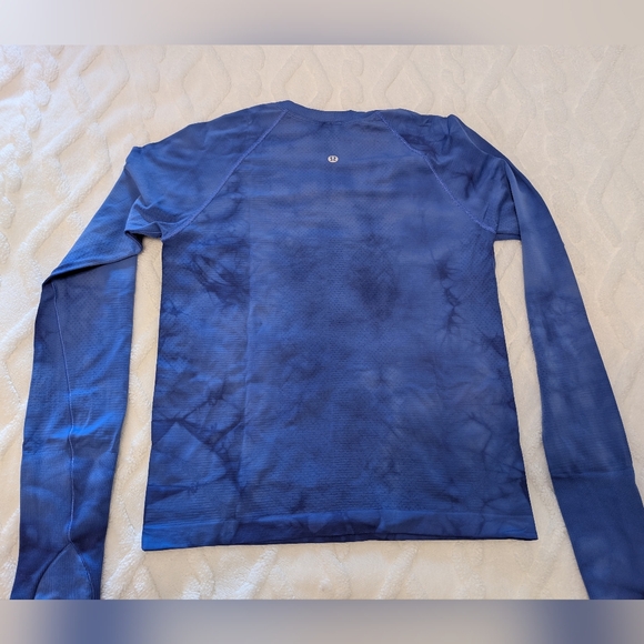 Lululemon Swiftly Tech Long Sleeve Shirt 2.0 Race Length, Tie Dye Blue, Size 8 - Picture 8 of 9